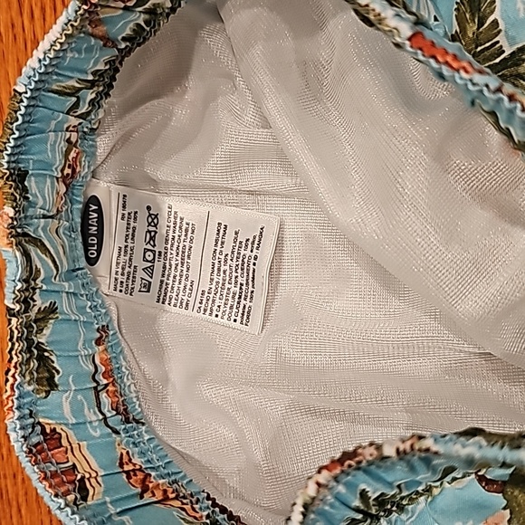 Old Navy Swim shorts - Picture 7 of 7